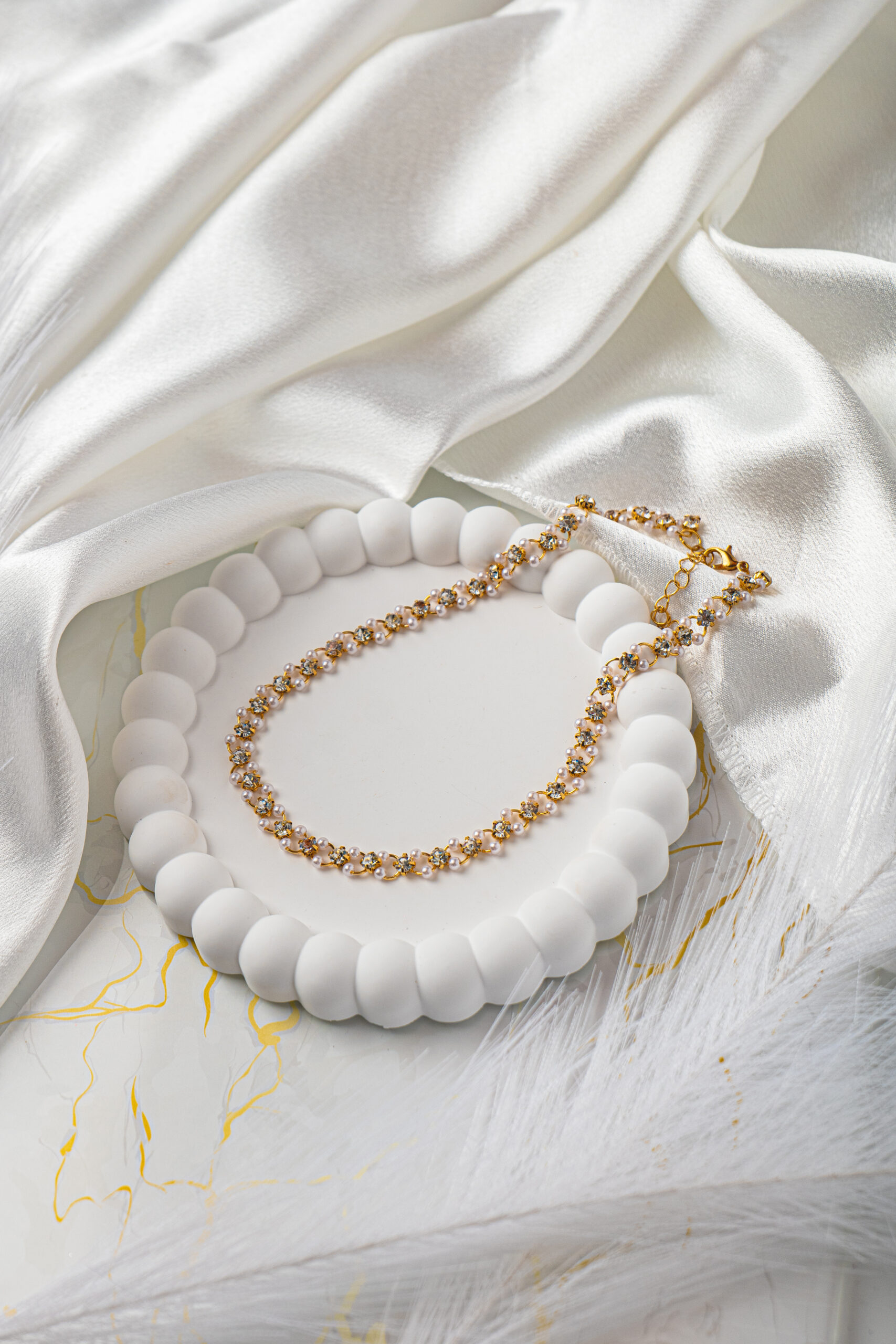 Alena Choker - Image 3