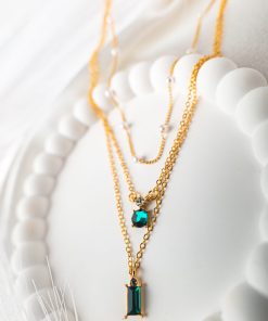 Alternative view of Emerald Chain